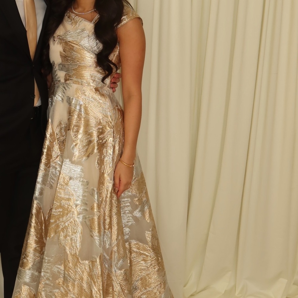 Elegant Metallic Floral Ball Gown Dress in Gold and Silver
